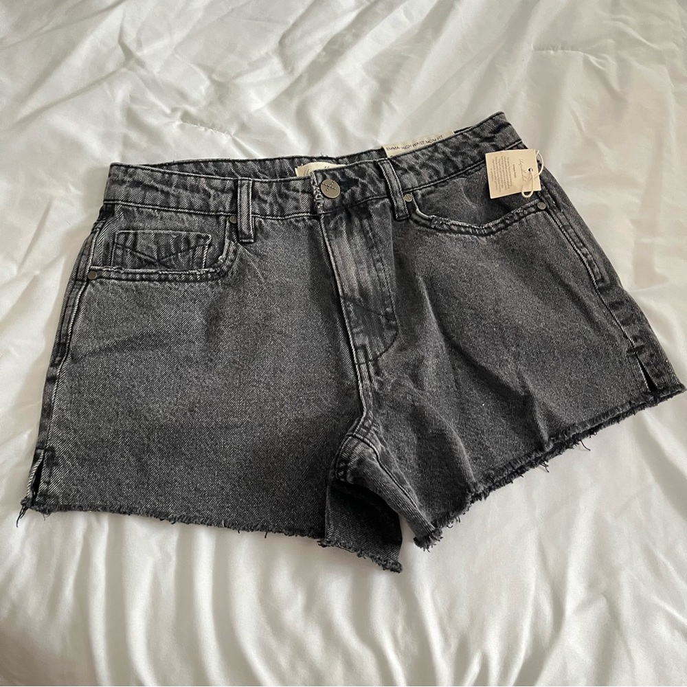 NWT UNPUBLISHED black denim shorts